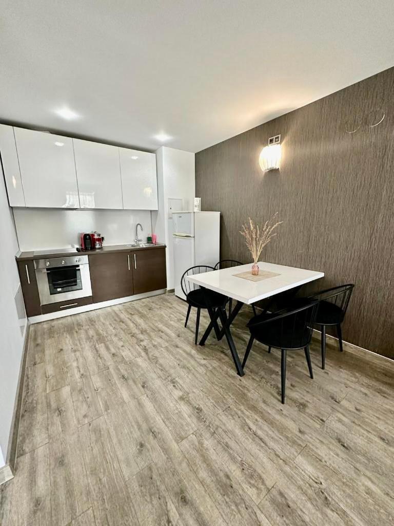 Lux B23 * Poiana Brasov